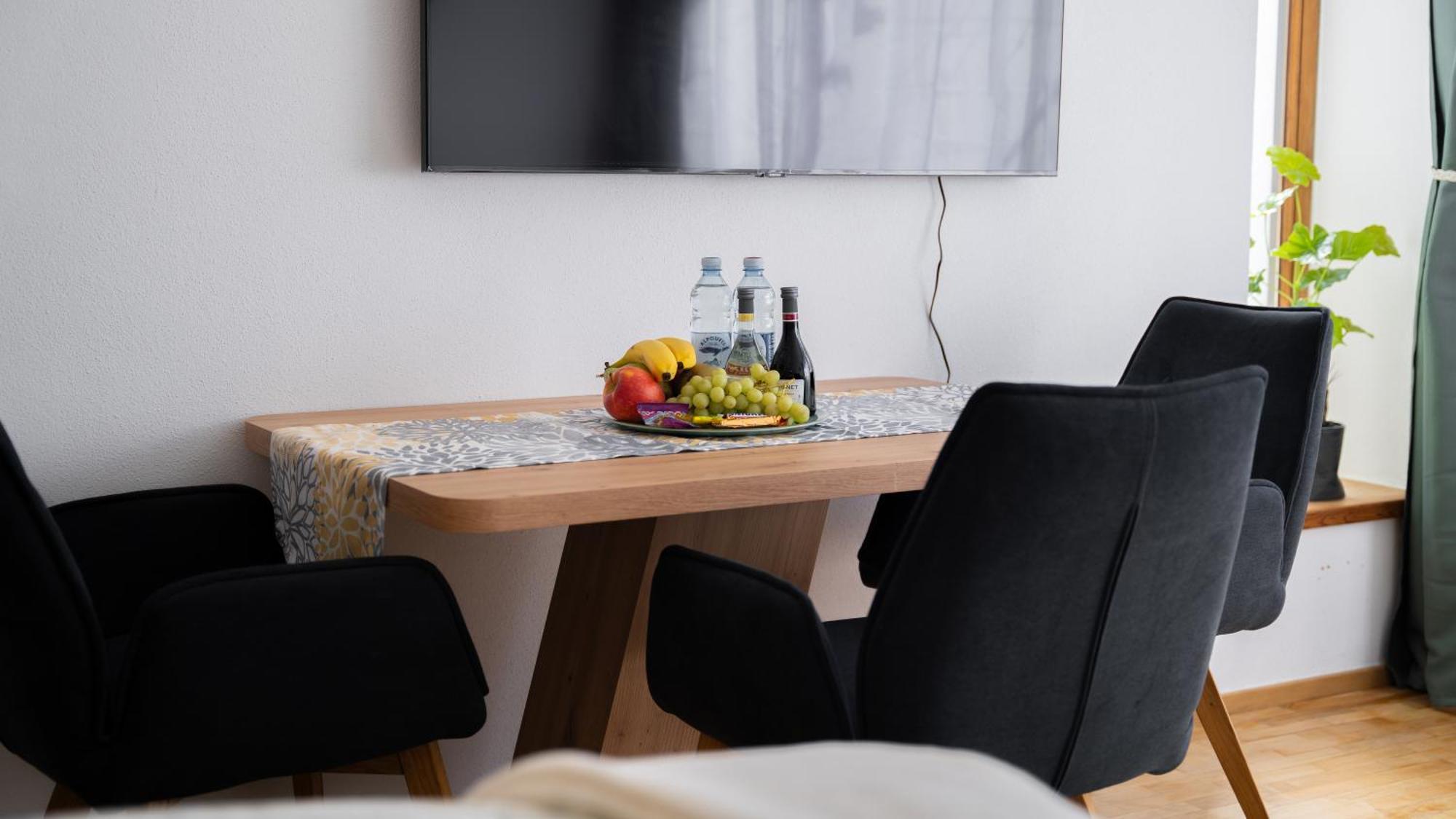 Eva Apartments - Bergisel Innsbruck Bagian luar foto